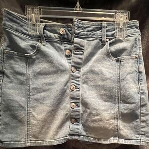 American Eagle jean skirt, size 8 super stretch